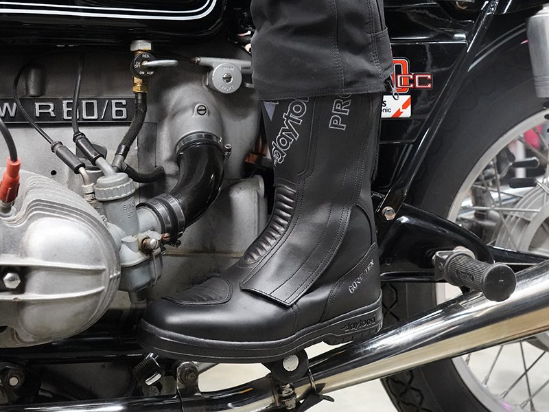 Short motorcycle trouser over Daytona boot